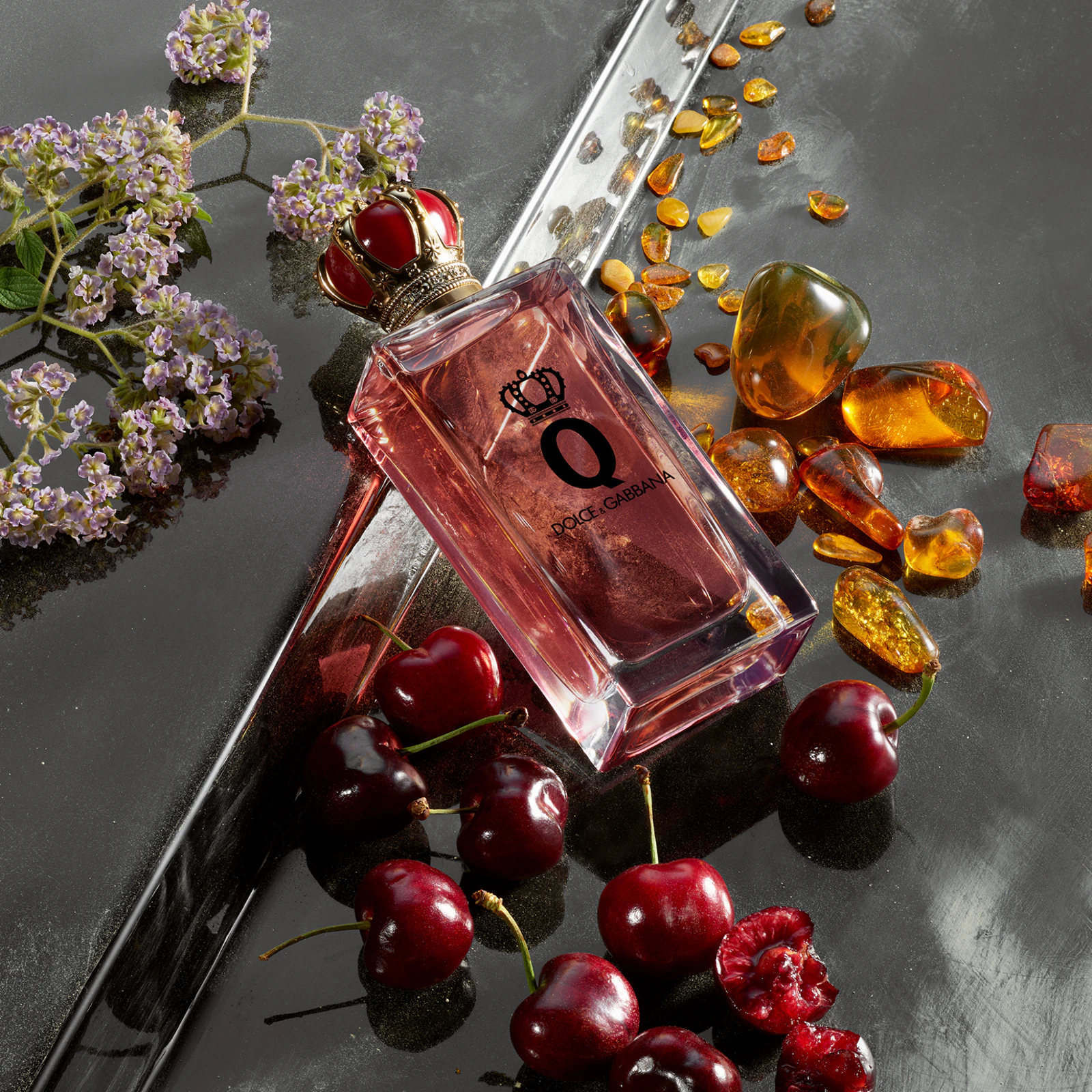 Q by Dolce & Gabbana